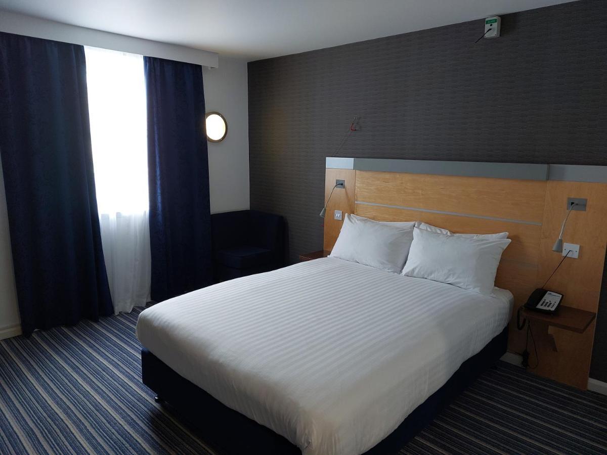 Holiday Inn Express Birmingham - Castle Bromwich, An Ihg Hotel Exteriör bild